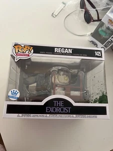 EXCLUSIVE MOMENT Regan in Bed Exorcist Funko Pop #1425 Movies Horror Film Films - Picture 1 of 6