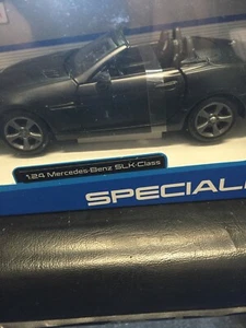 1:24 Maisto Mercedes-Benz Clase SLK - Imagen 1 de 3