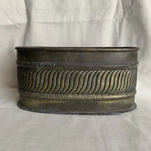 Fioriera ovale vintage in ottone patina da giardiniere 11,5” x 5,25” - Foto 1 di 21