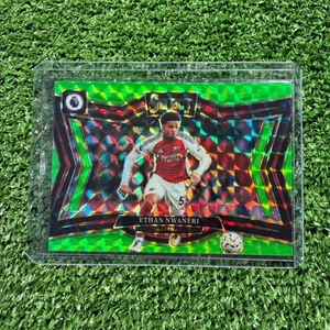 Ethan Nwaneri Panini Select 2024-25 PL Green Fluorescent 32/125 Field Level #240 - Bild 1 von 3