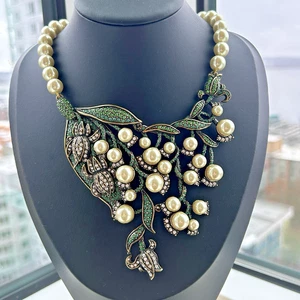 Heidi Daus Maiglöckchen Statement Halskette ATEMBERAUBEND Swarovski Kristall - Bild 1 von 17