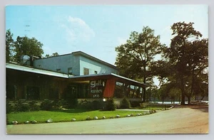 Gull harbor inn Richland Michigan Postcard - Picture 1 of 2