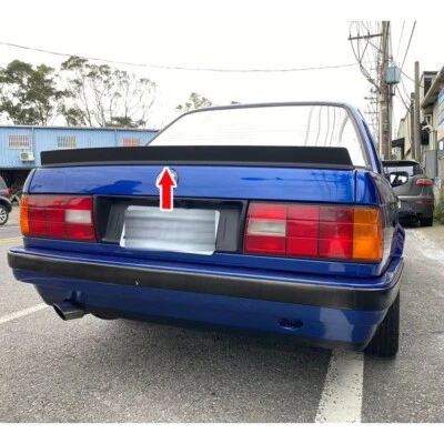 涂色 LRS L Look 适用于宝马 E30 3 系列轿车后备箱唇锅翼 — 第 1/4 张图片