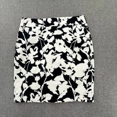 Banana Republic Floral Pencil Skirt Black White 2 Petite Lined Cotton Blend Work - Image 1 of 4