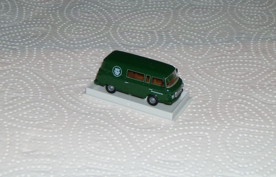 Brekina  LTD  B 1000 Barkas Halb Bus IFA SP M EXKL SoMo DDR Ovp 1:87  BARTHA - Bild 1 von 1