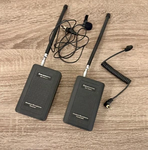 Saramonic SR-WM4C 4-Channel VHF Wireless Lavalier Microphone System for Camera - Picture 1 of 2