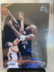 1998-99 Topps Stadium Club Chrome Kevin Garnett (#SCC26) Minnesota Timberwolves  - Picture 1 of 2