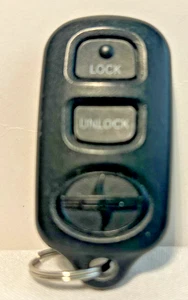 SCION XB 2008 CAR REMOTE CONTROL NEEDS BATTERY - Bild 1 von 2