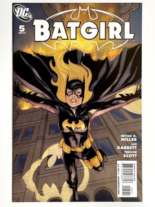 Batgirl (Vol. 3) #5 - DC Comics (2010) - Picture 1 of 2