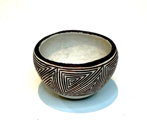 Acoma Pueblo Fineline Bowl by Lucy M. Lewis - Picture 1 of 5