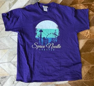 Vintage Space Needle Seattle, WA T-Shirt Men’s LG, Gildan Official Merchandise - Picture 1 of 8