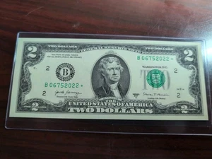2017 A NEW YORK ** STAR **$2 Notes  UNCIR From. BEP PACK With Holder (Dw-2-022) - Picture 1 of 3