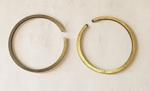 Anillos de pistón para ciclomotor Moto Guzzi genuinos de lote antiguo 48060870 (Juego de 2) 40 mm x 1,5 mm - Imagen 1 de 4