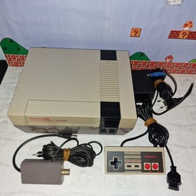 CONSOLE NINTENDO NES LISCIO PRIMA EDIZIONE WONDERLAND MATTEL CONTROL DECK PAL A