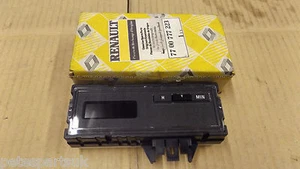 New Genuine Renault 25 Interior Display Clock     7700777223      R33 - Picture 1 of 4