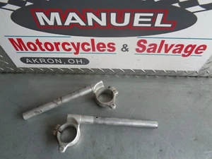 93 Suzuki GSXR600 GSXR 600 W Left & Right Handle Bars Handlebars Straight - Picture 1 of 1