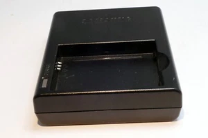 Samsung BC13310 Camera Battery Charger - Picture 1 of 7