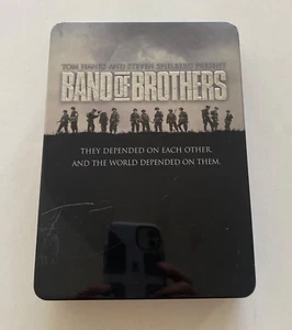 Band Of Brothers HBO Series DVD 6-Disc Metal Box  Set Steven Spielberg VG - Bild 1 von 7
