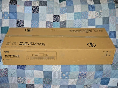 Korg Nautilus 61 Synthesizer Workstation Synth 1 Owner Less - Than 20 Hours Use - Image 1 of 4