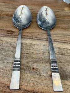 2 cucchiai zuppa vintage Corea Oxford Hall modello templare fuori produzione Patt. Inox - Foto 1 di 7