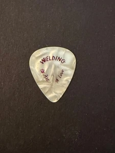 guitar pick collection - RICHIE SAMBORA. WIELDING AXE OF LOVE. SIGNATURE. - Picture 1 of 2