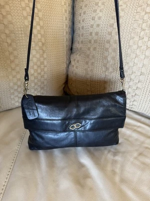 Bolsa de ombro Cabin Creek saddle preta couro genuíno alça destacável vintage - Imagem 1 de 4