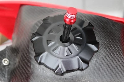 Tapa de gasolina de aluminio Billet Honda CRF110F modelos 2019+ negro Foto 1 de 4