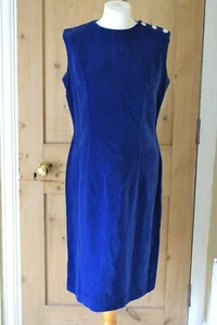 VINTAGE 60er Jahre royalblau Samt ärmellos Etuikleid Gr. 14 Midi Länge  - Bild 1 von 7