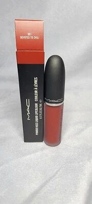 Color de labios líquido MAC Powder Kiss - #991 dedicado al chile nuevo en caja Foto 1 de 4