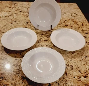 *4* Oneida Wicker White Basket Weave 9" Bowls Rimmed Soup /Salad /Pasta - Picture 1 of 8