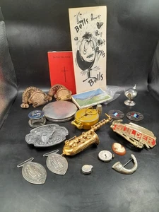 Lote de trabajo antiguos coleccionables vintage que incluyen hebillas de cinturón medallón de plata maciza - Imagen 1 de 24