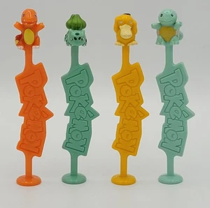 4 x Pokemon Schilder mit Schriftzug und einem Pokemon ( Höhe ca. 10cm) - Bild 1 von 3