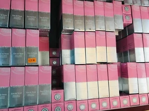 T Leclerc Lot Reseller Of 10 Foundations 2 Different Shades Val 27€ Each - Picture 1 of 1