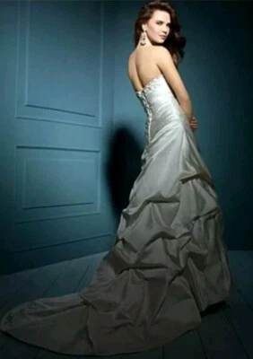 Alfred Angelo Sapphire Couture 829W Ivory Metallic Satin Wedding Dress 22W $1599 - Image 1 of 4
