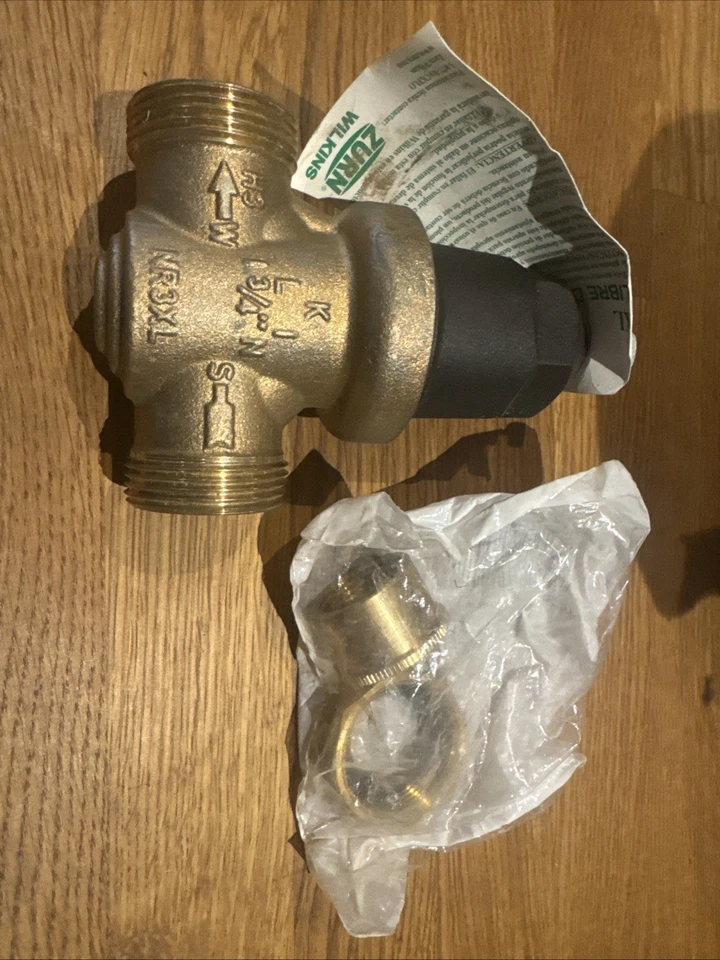 Zurn Wilkins 3/4 NR3XL Pressure Reducing Valve Single Union Female X Female NPT  - Image 1 of 1