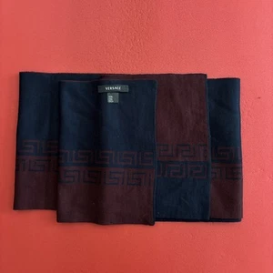 Versace scarf 50% wool - Picture 1 of 2