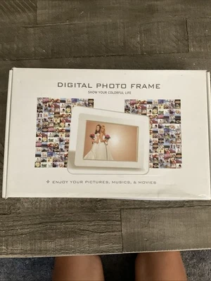 New Digital Photo Frame Pictures Movies Music JPEG MPEG MP3 Built In Stereo LCD - Image 1 of 4