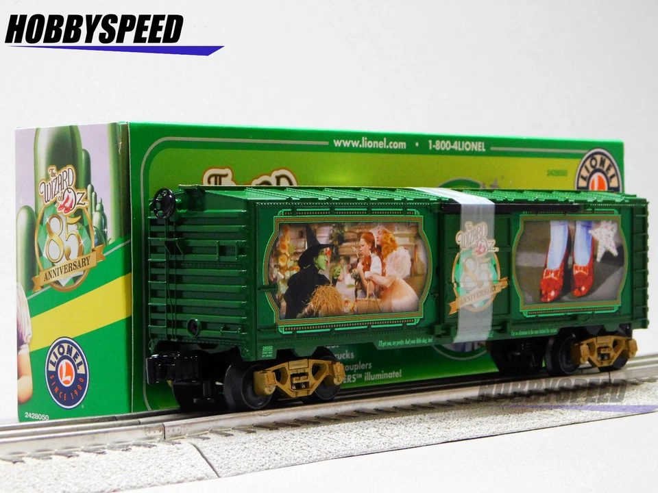 LIONEL WIZARD OF OZ ILLUMINATED RED SLIPPERS BOXCAR O GAUGE train 2428050 NEW - Image 1 of 4