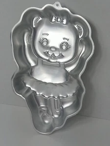 Vintage 1992 Wilton Ballerina Bär Kuchenpfanne 2105-2021 16"" x 10"" x 2"" Tanzen - Bild 1 von 4