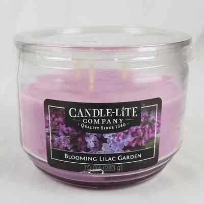 Candle-Lite Company Vela de 3 mechas Floreciente Jardín Lila NUEVO Foto 1 de 4