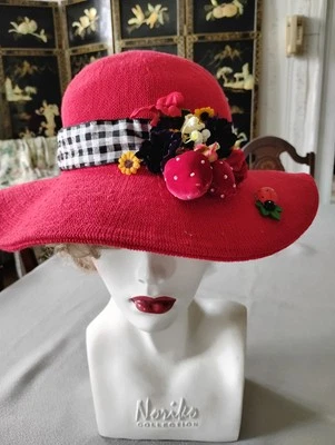DE COLECCIÓN SOMBRERO DAMAS ALA ANCHA FLOJO - DECORACIÓN LADYBUG FRESA - TALLA 22 HECHO EN EE. UU. ¡LINDO! Foto 1 de 4