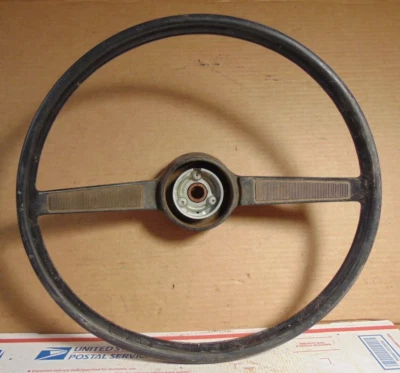 Jeep Jeepster Commando 1971 1972 1973 era vintage volante de 2 radios AMC Foto 1 de 4