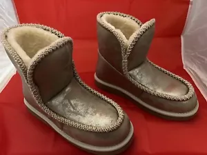 Crown Vintage Sylvesa Metallic Fur Lined Boots Soft Gold Size 9M - Picture 1 of 5