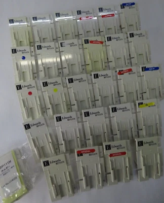Lot of 28 Edwards Lifesciences MP111N Clip Bracket Adapters IV pole - Image 1 of 4