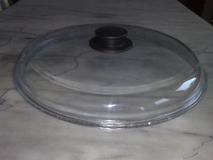  Pyrex Glas Pfannendeckel Topfdeckel rund mit schwarzem Halteknopf 28cm. - Bild 1 von 2