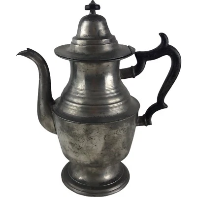 Antigua cafetera de peltre del siglo XIX Rufus Dunham Westbrook Maine con forma de urna Foto 1 de 4