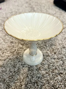 Lenox Pedestal Compote Candy Dish-24K Gold Trim - Picture 1 of 7