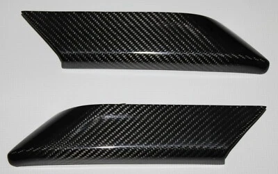 Moldura de puerta trasera GMC Canyon 2015+ (2 piezas) - 100 % fibra de carbono brillante Foto 1 de 4