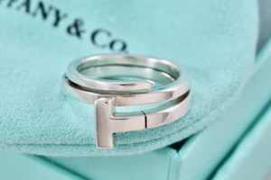 Anello Tiffany & Co. in argento sterling a T quadrato misura 5 RARO - Foto 1 di 10
