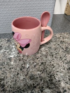 Disneyland Paris Exclusive Minnie Mouse Pink Ceramic Barrel Mug & Spoon New - Picture 1 of 5